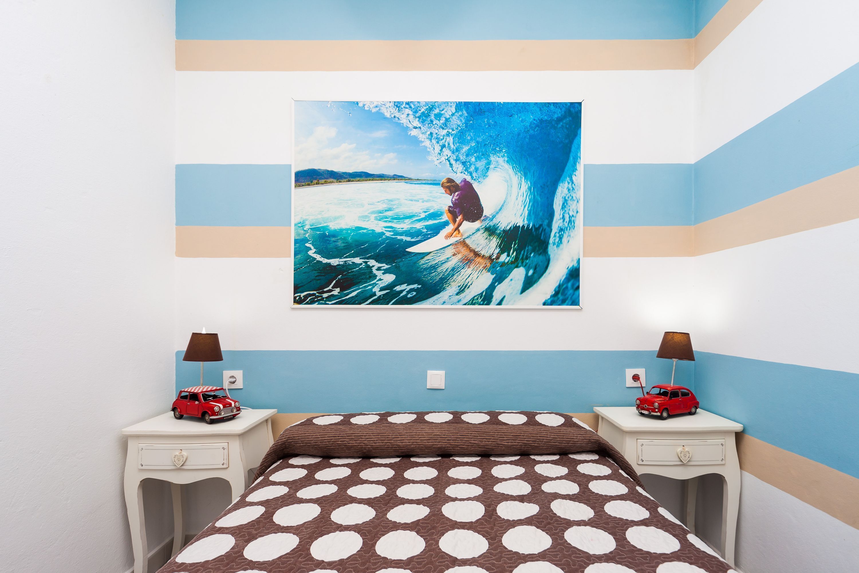 2 habitaciones, tabla de planchar con plancha y wifi gratis 