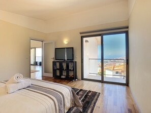 4 Schlafzimmer, Bügeleisen/Bügelbrett, Reisekinderbett, kostenloses WLAN