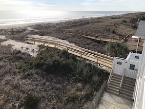 Property grounds - CORAL SURF B-1 - OCEANFRONT 2 BR AND 2 BATH CONDO (Carolina Beach)