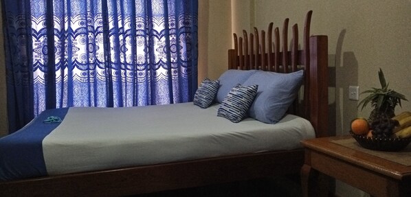 1 chambre, fer et planche à repasser, Wi-Fi, draps fournis