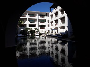 Outdoor pool, a heated pool - Christmas in Cabo, Cabo Resort Azul in Mexico (San Jose' del Cabo)