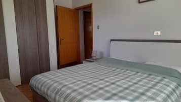 3 camere, ferro/asse da stiro, Wi-Fi gratuito