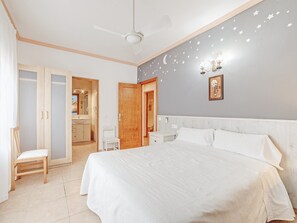 5 Schlafzimmer, kostenloses WLAN, Bettwäsche