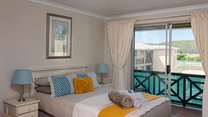 Unclassified image, 3 of 9, button - Summer Apartment (Knysna)