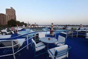 Outdoor pool - Diamond ship Hotel (Cairo)