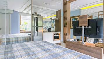 Microwave, oven, stovetop