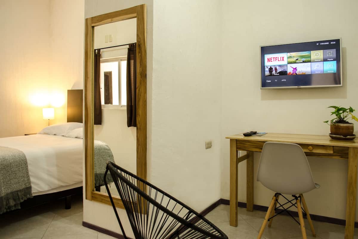 Free WiFi, bed sheets