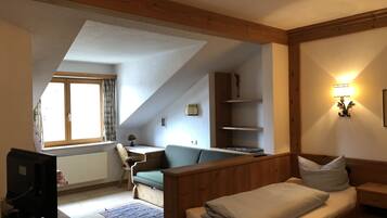 Double Room | Living area | Flat-screen TV