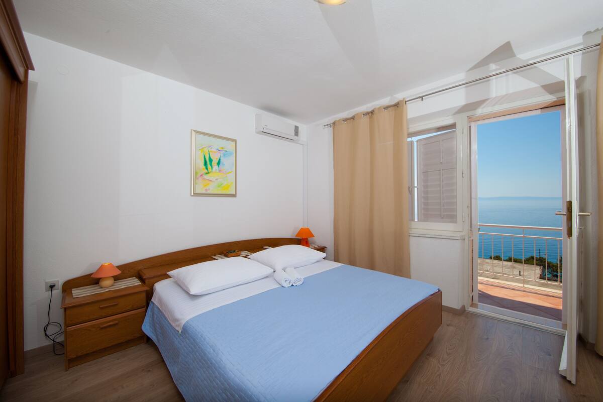Appartamento City (2) | 1 camera, Wi-Fi gratuito, lenzuola