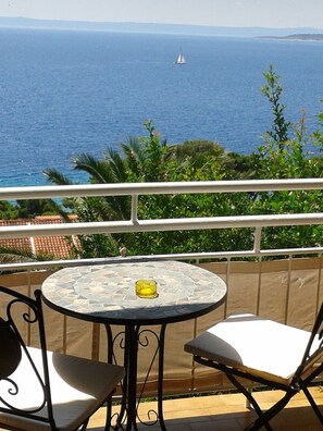 View from room - Apartments Lusi (Brela)