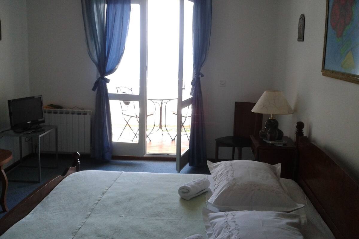 Doppia City, vista mare (1) | 1 camera, Wi-Fi gratuito, lenzuola
