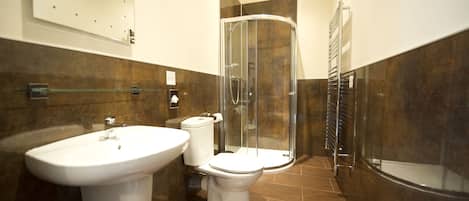 Luxury Double Room, Ensuite, Sea View | Bathroom