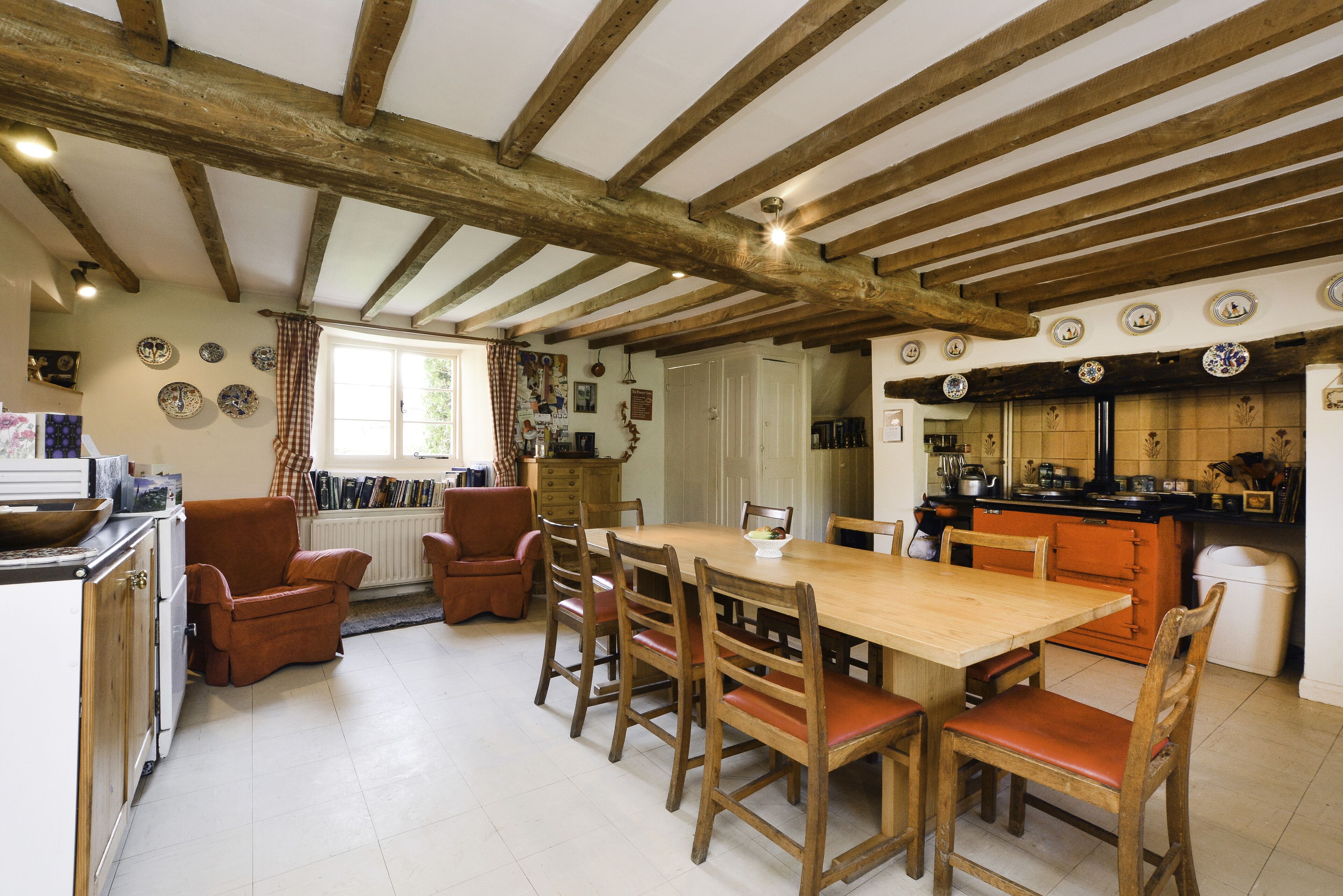 Nhà dành cho gia đình, phòng tắm dùng chung | Bếp chung