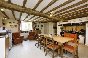 Family House, Shared Bathroom | Shared kitchen - The Old School (Bicester)