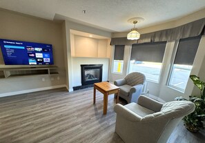 Living area - Western Budget Motel Leduc 3 (Leduc)