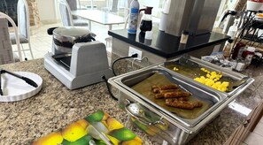 Free daily continental breakfast