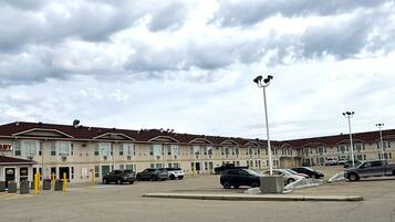 واجهة المنشأة