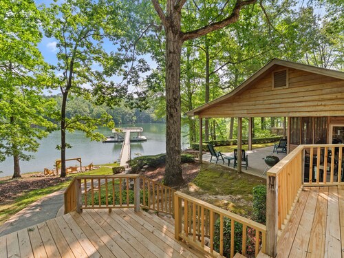 Clear Creek Escape: 4  BR, 2  BA House in Jasper, Sleeps 12