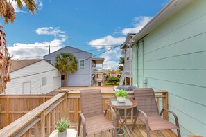Exterior - Lazy Days Cottage (Galveston)