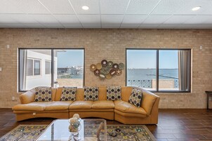 Televisión de pantalla plana