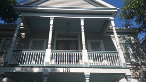 Unclassified image, 3 of 38, button - Antigua Key (Galveston)