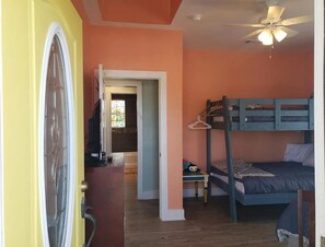 House, 4 Bedrooms, Balcony | 4 bedrooms, free WiFi, bed sheets - Sea Esta (Galveston)