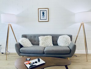 Deluxe Apartment | Living area | Flat-screen TV - Modern Contemporary OT Scottsdale W-Pool (Scottsdale)