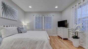 1 多间卧室、办公桌、熨斗/熨衣板、免费 WiFi