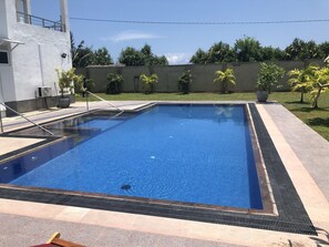 Alberca al aire libre 