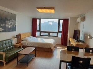 Quarto casal | Cortinas blackout, quartos à prova de som, ferros/tábuas de passar roupa