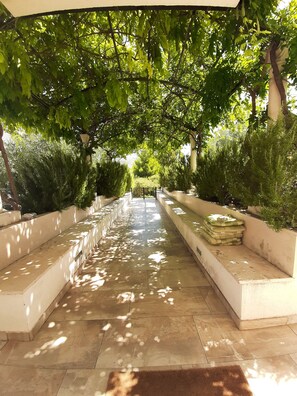 Property grounds - Apartments Trstenica-One Bedroom Apartment with Terrace (Orebic)