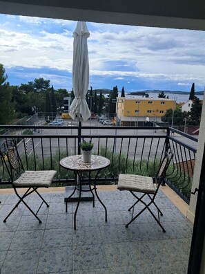 Property grounds - Apartments Trstenica-Comfort One Bedroom Apartment with Balcony (Orebic)