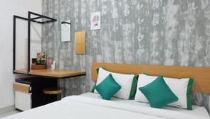 Bureau, chambres insonorisées, Wi-Fi gratuit, draps fournis