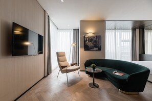 Suite Exclusive, non-fumeurs | Minibar, bureau, espace de travail pour ordinateur portable