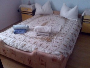 2 Schlafzimmer, Bügeleisen/Bügelbrett, WLAN, Bettwäsche