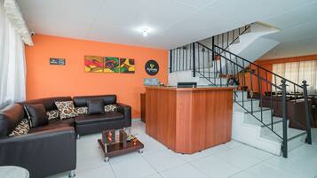 Zona de estar del vestíbulo