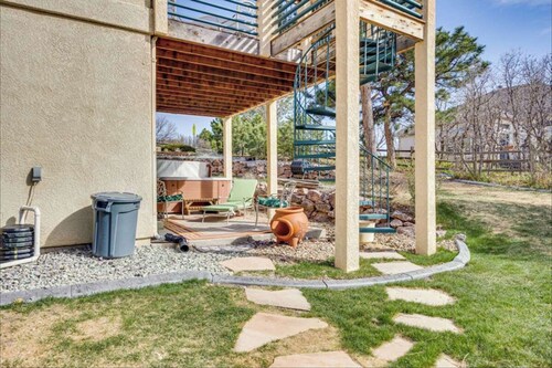 A Little Luxury near the AFA and Ford Amphitheater