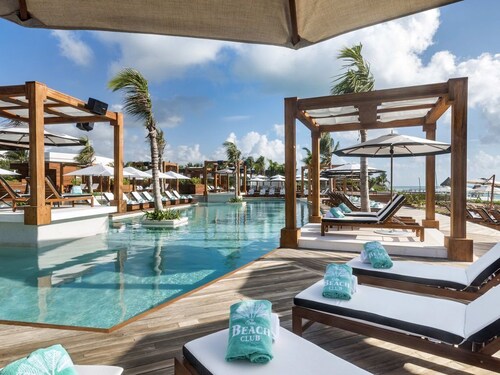 Stunning Grand Luxxe 1 BR Suite