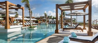 Stunning Grand Luxxe 1 BR Suite