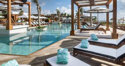 Stunning Grand Luxxe 1 BR Suite