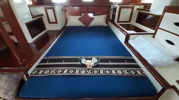 Luxury Cabin | Pemandangan dari bilik