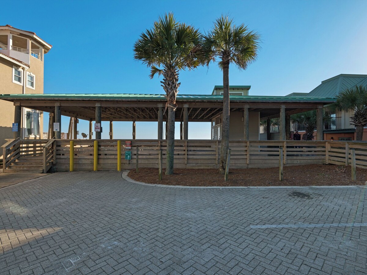 Photo 57 of Private home in prestigious Crystal Beach. Steps to beach and Pool!!