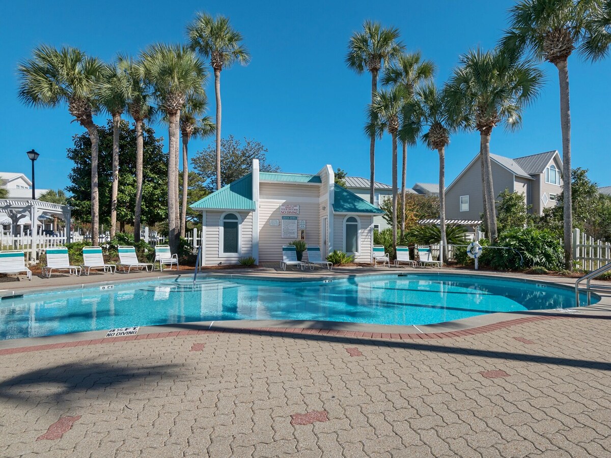 Photo 53 of Private home in prestigious Crystal Beach. Steps to beach and Pool!!