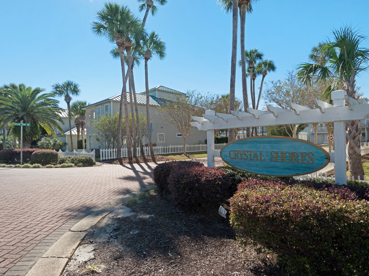Photo 52 of Private home in prestigious Crystal Beach. Steps to beach and Pool!!