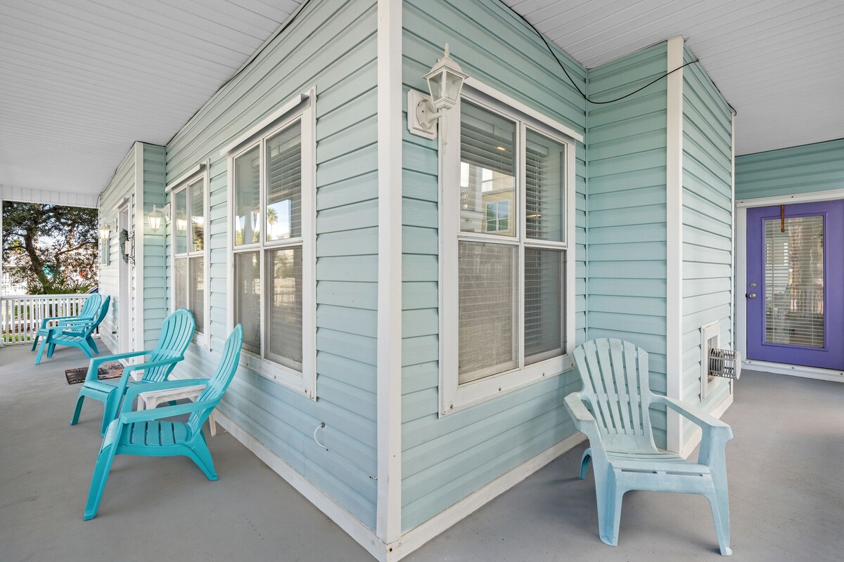 Photo 40 of Private home in prestigious Crystal Beach. Steps to beach and Pool!!