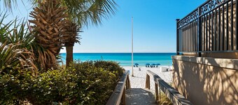 Private home in prestigious Crystal Beach. Steps to beach and Pool!!