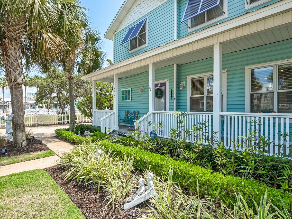 Photo 42 of Private home in prestigious Crystal Beach. Steps to beach and Pool!!