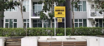 9th floor' hill view