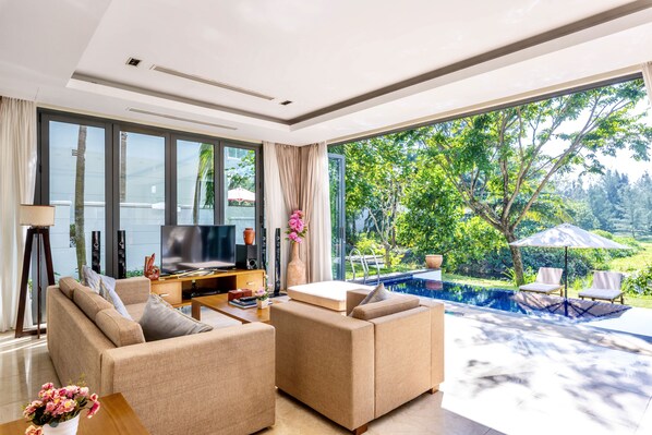 Family Villa, 3 Bedrooms, Golf View | Living room - Ocean Villa Danang Beach (Da Nang)