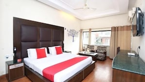 Room - Hotel Amar (Chandigarh)